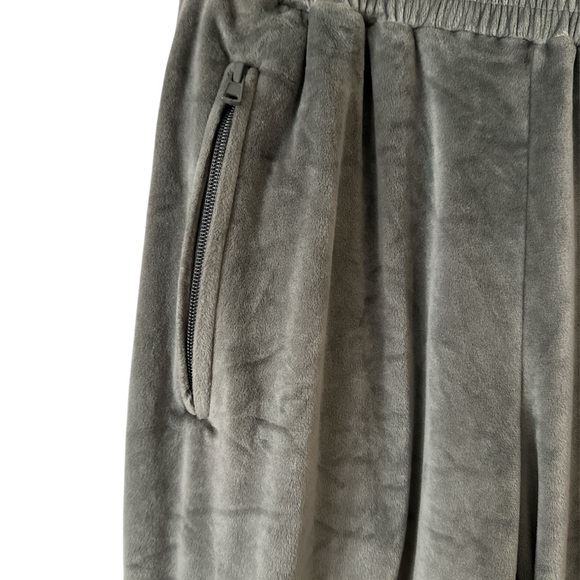 SKIMS Velour gray joggers, size S - Picture 2 of 5